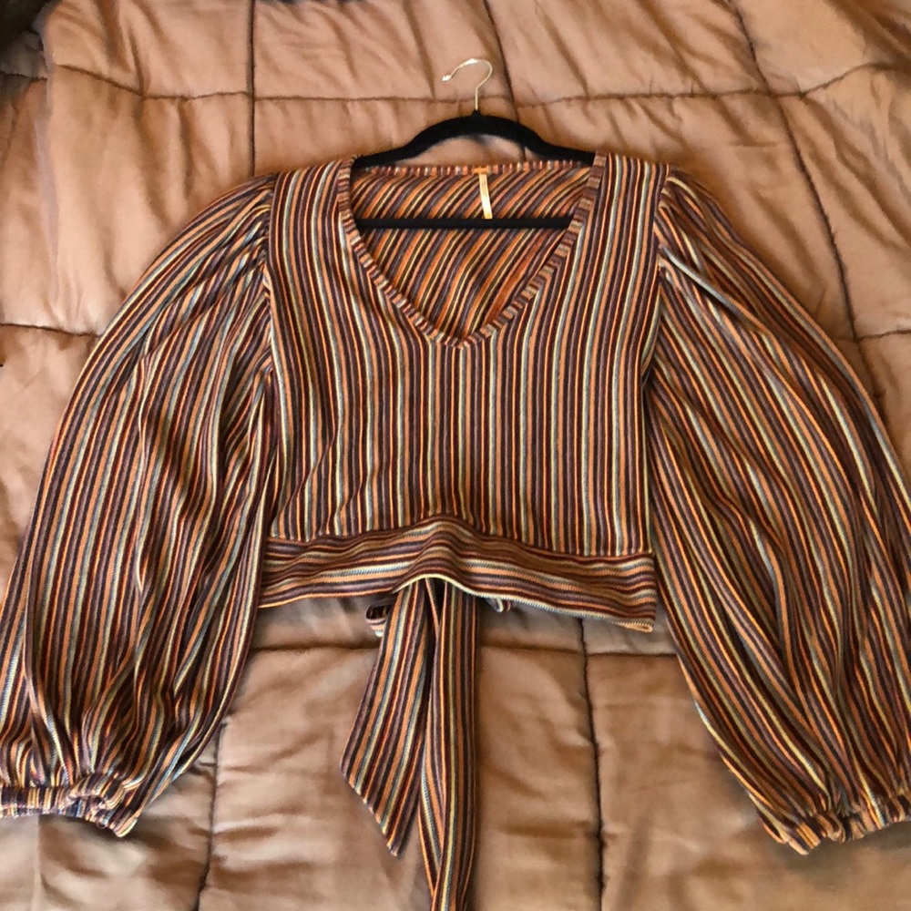 NWOT Free People Tie Back/Open Back 70’s Style V-Neck - Size Small